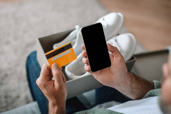 Comment reconnaître un sneaker finder de qualité ?