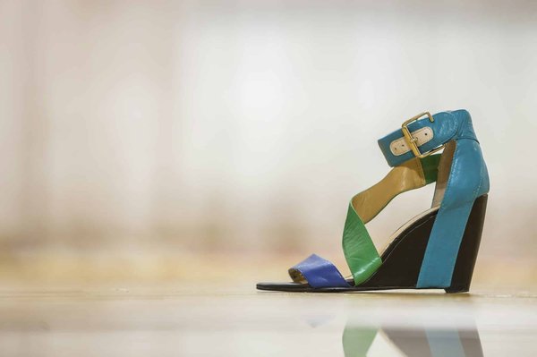 Sandales en cuir pour femme : comment les porter correctement ?